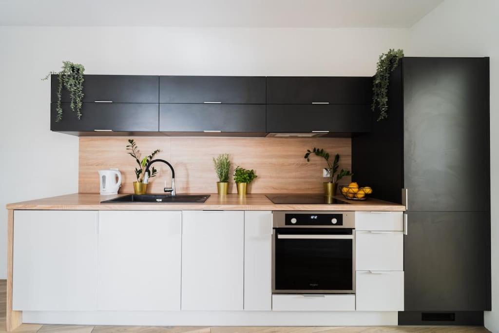 ורוצלב City Center - 3 Rooms - New Building - Private Parking Place - Garage מראה חיצוני תמונה