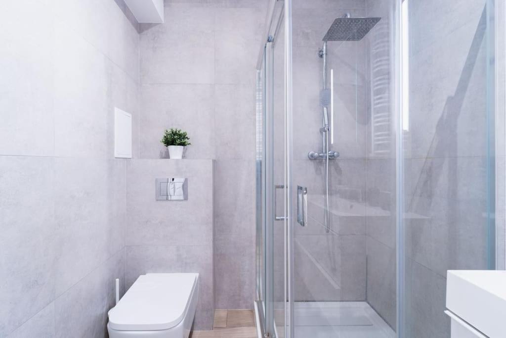 ורוצלב City Center - 3 Rooms - New Building - Private Parking Place - Garage מראה חיצוני תמונה